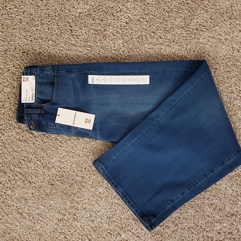Uniqlo High Rise Wide Fit Jeans